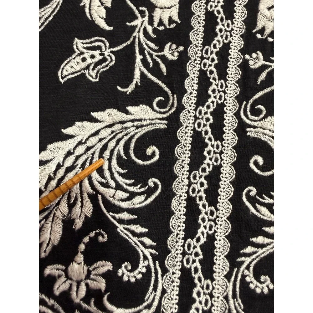 JM Collection Embroidered Top Women L Black White Floral V-Neck 3/4 Sleeve Boho - Picture 10 of 11